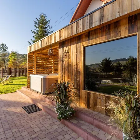 Przy Base Camp Pieniny 3*