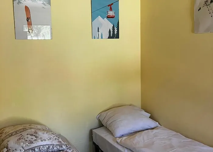 Przy Base Camp Pieniny בית הארחה 3*