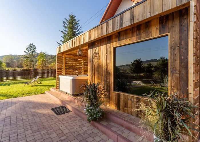 Przy Base Camp Pieniny 3*